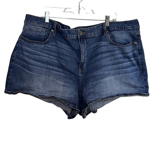 TORRID Jeans Women's Sz 26 Blue Jean shorts - Picture 1 of 3